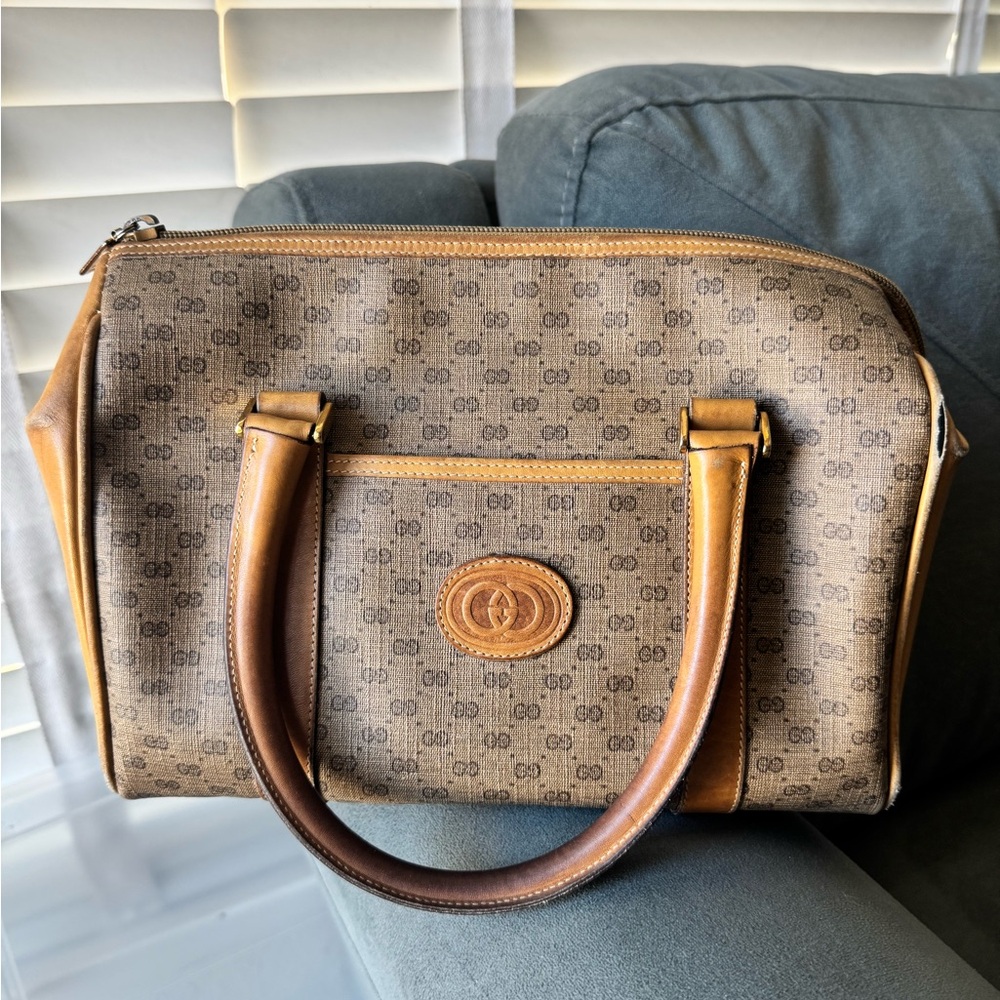 Vintage Gucci Bag. leather monogram.